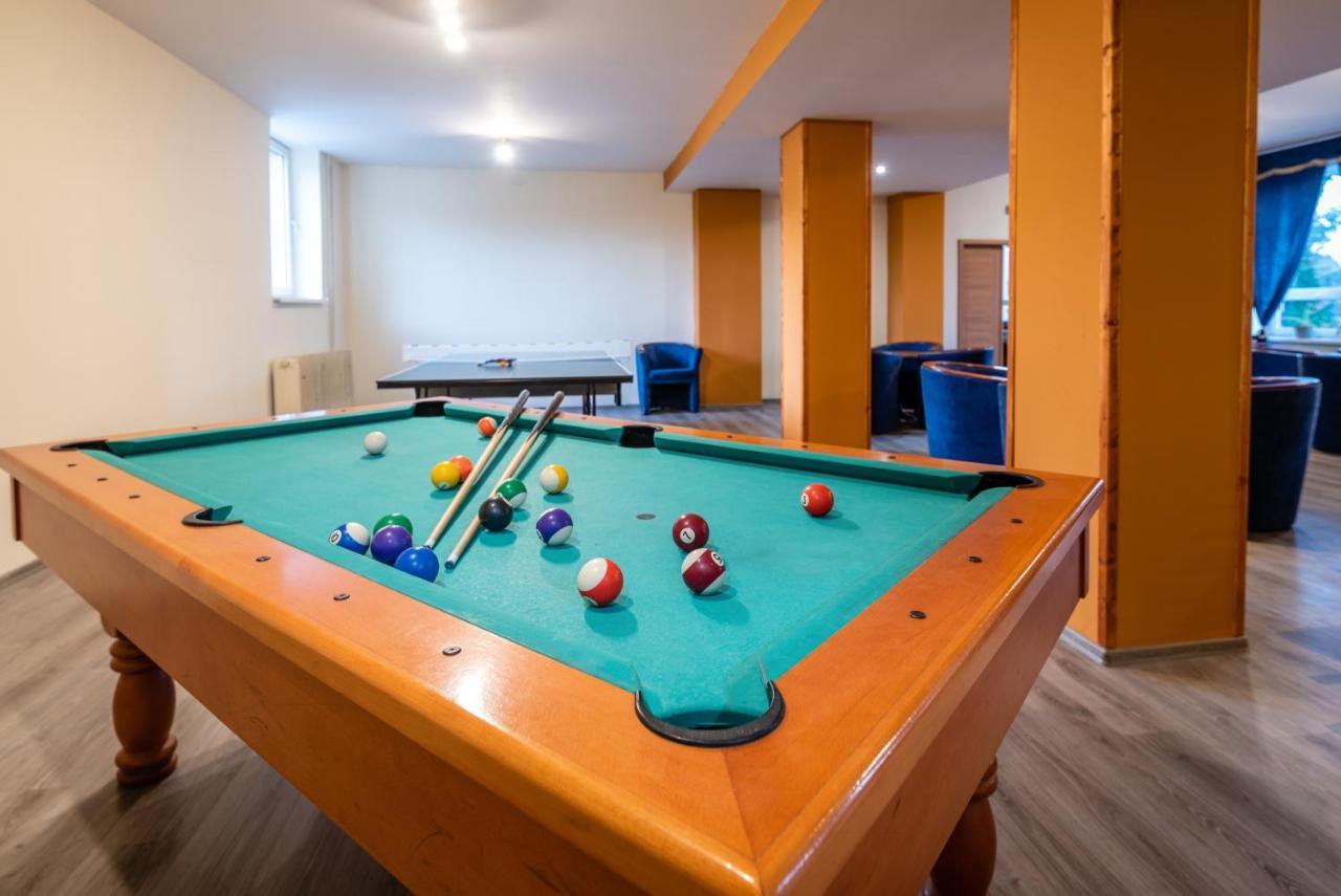 Hotel Poludnica Liptovský Mikuláš Buitenkant foto
