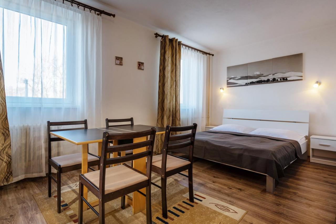 Hotel Poludnica Liptovský Mikuláš Buitenkant foto
