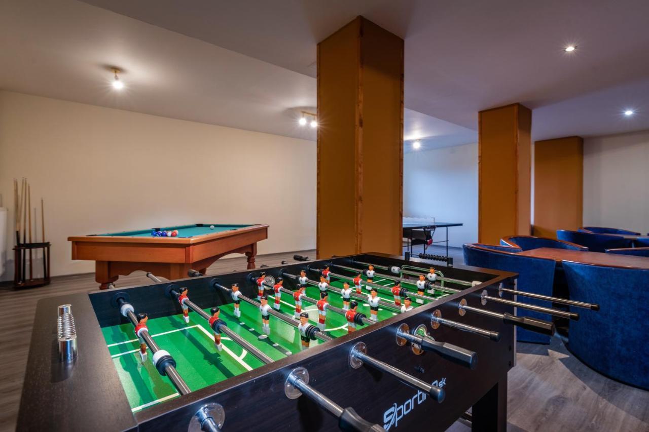 Hotel Poludnica Liptovský Mikuláš Buitenkant foto